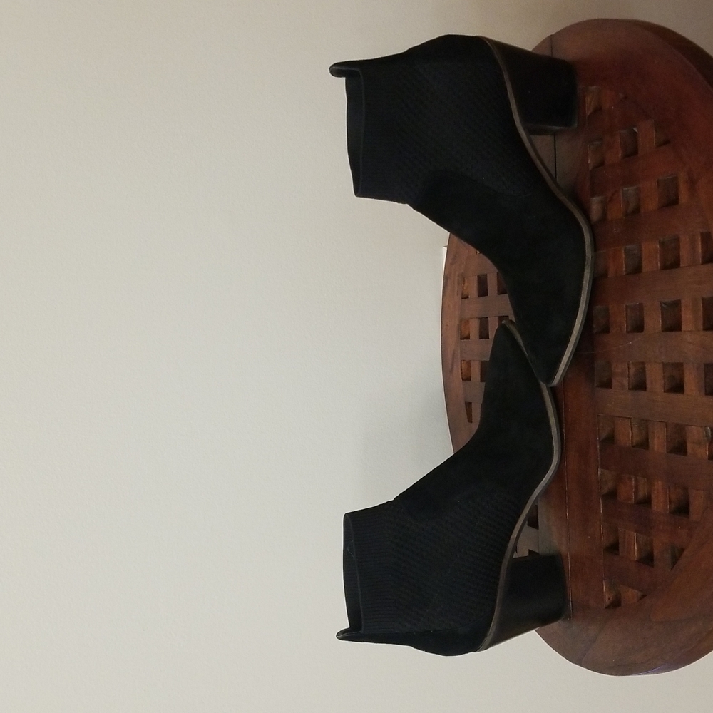 Cole Haan Maggie Bootie 8.5